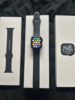 Apple Watch Series 11 42mm GPS Aluminum — Warranty Until 10/2026