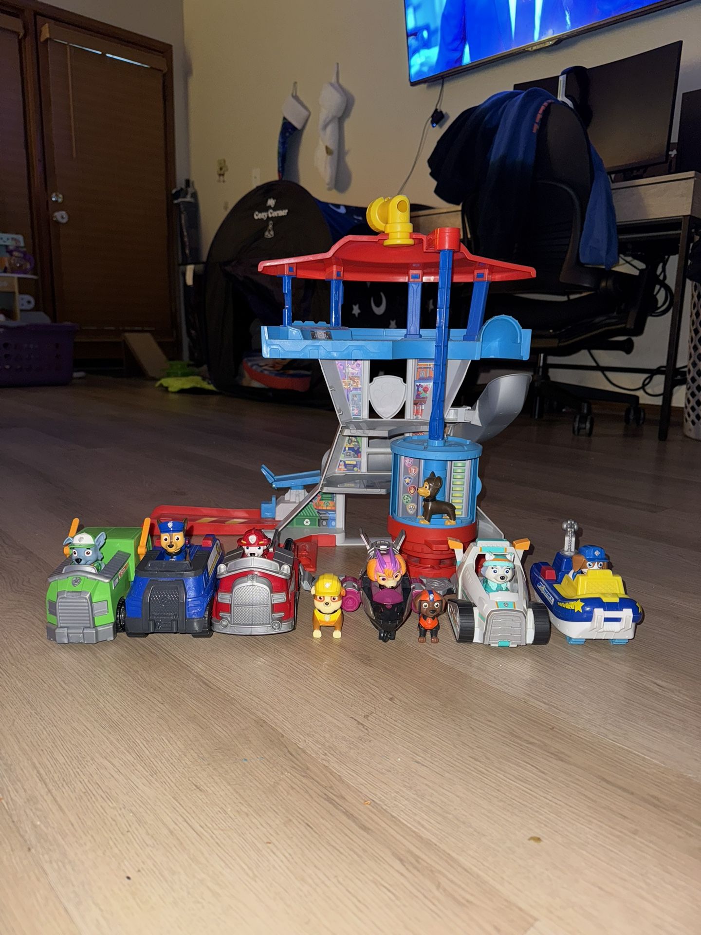 Paw Patrol Lookout Tower