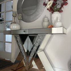 Mirrored Table