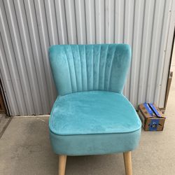 Velvet Accent Chair 