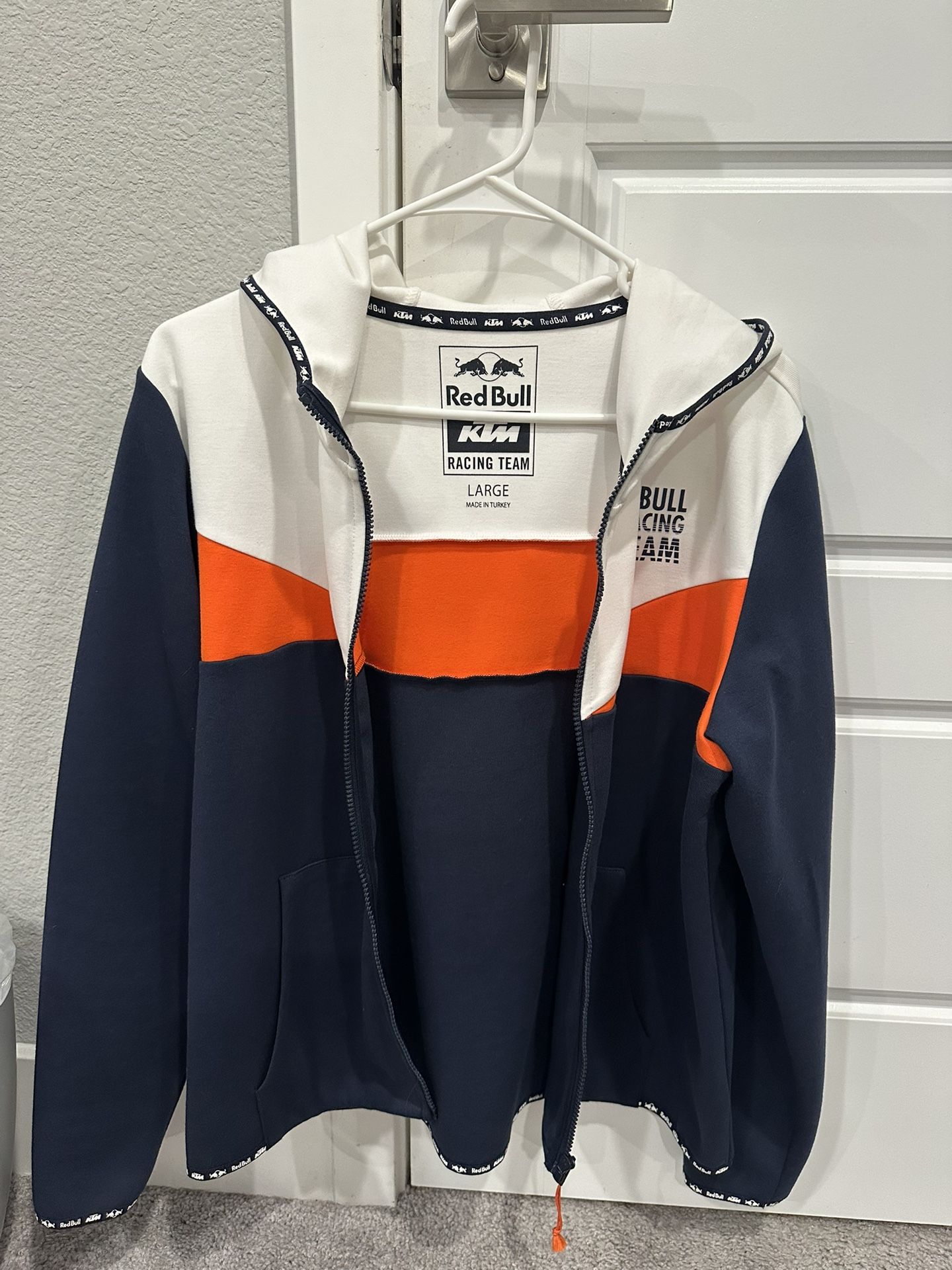 Ladies KTM Red Bull soft Hoodie/jacket & Ogio KTM BAG