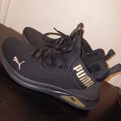 Puma Enzo 2 Womans Size 6
