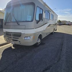 2003 Fleetwood Southwind