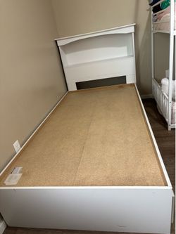 2 piece bed set with bookshelf headrest