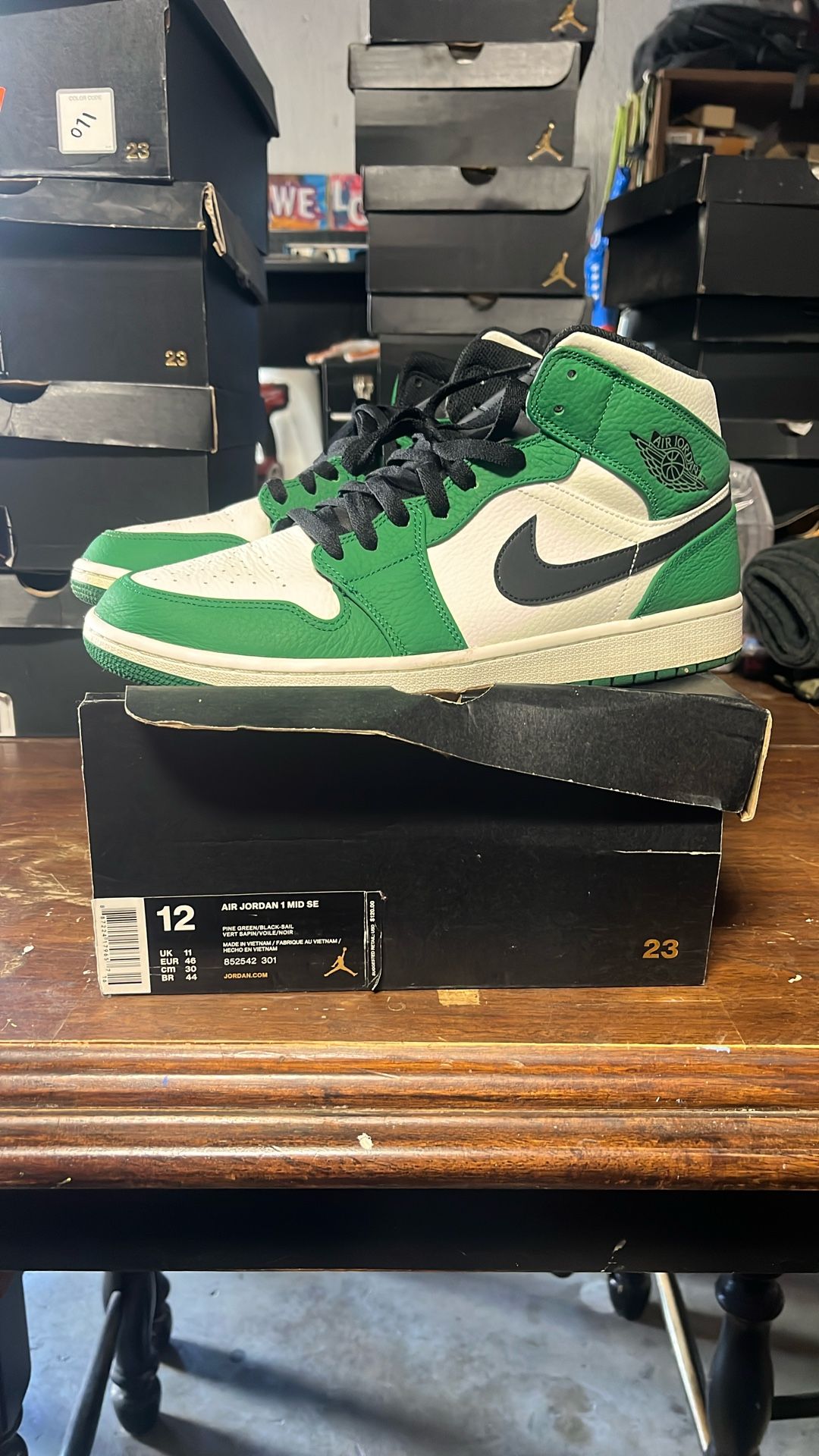 Jordan 1 Mid