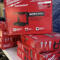 Milwaukee Packout 22.3 In. Black Resin Racking