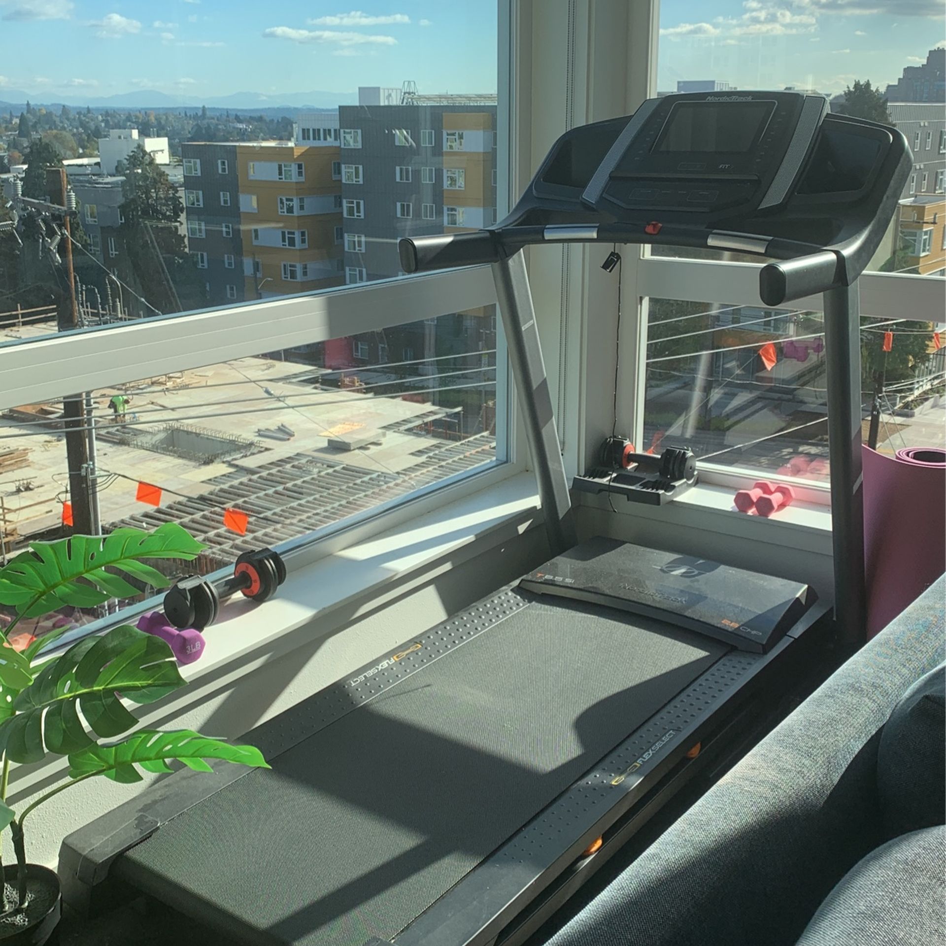 Nordic Track T Series Treadmill (NordicTrack T 6.5 Si Treadmill) for