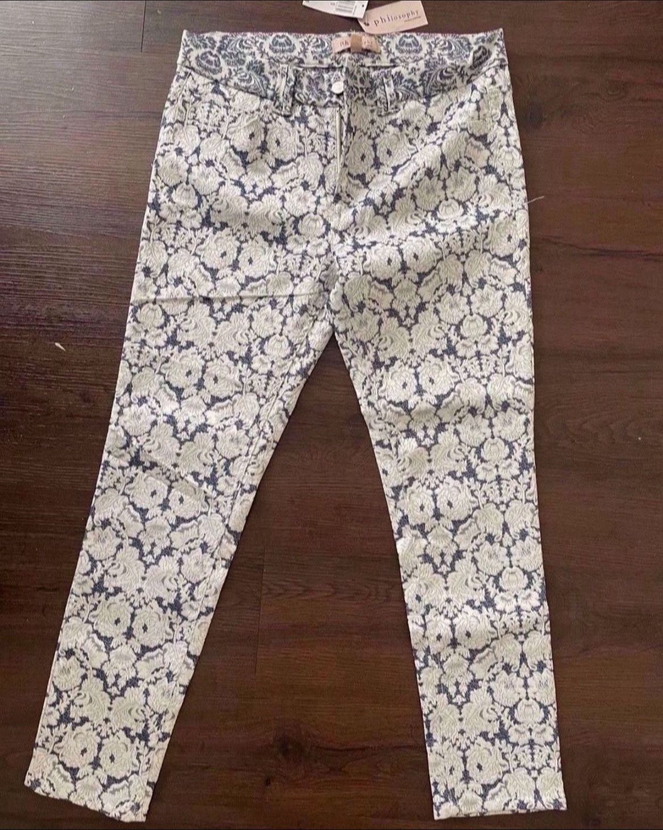 New Woman’s Pants, Size 10