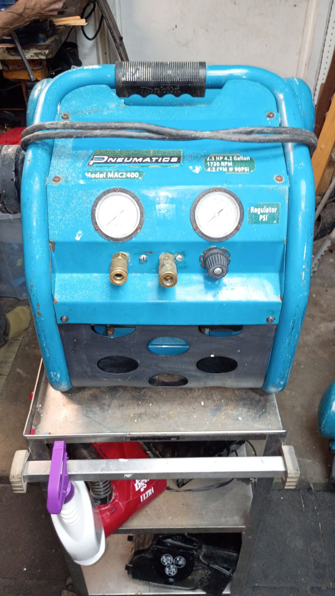 Makita MAC2400 Air Compressor