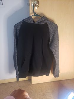  Zine Brand- Zumiez Size XL Youth Hoodie