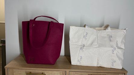 Tote Bag Bundle – Bath & Body Works Burgundy Felt & Victoria's Secret PINK White Tote