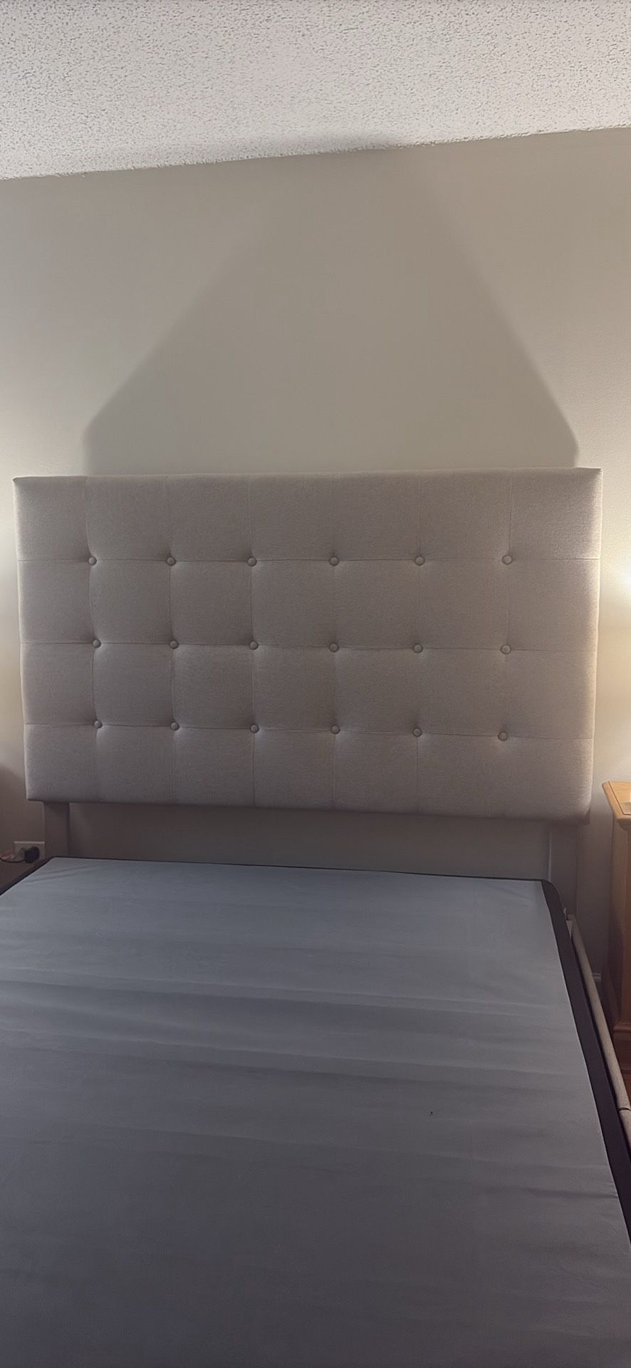 9” Queen box Spring