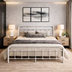 Queen Size Metal Platform Bed Frame with Victorian Vintage Headboard & Under-bed