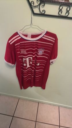 Bayern Munich jersey medium