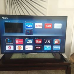 55" Phillips Smart TV Ultra Thin & Roku