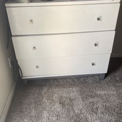 3 Drawer Dresser 
