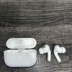Air Pod Pros With Case 