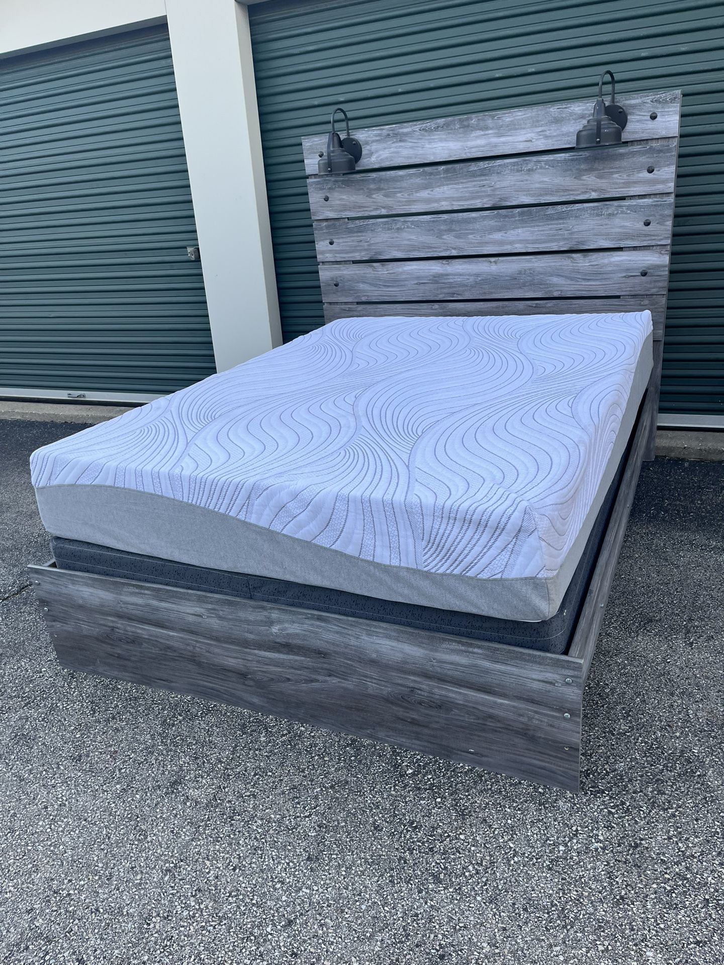 Queen Size Bed Cash Only