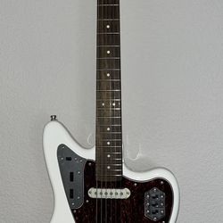 Squier Jaguar Vintage Modified Olympic White Electric Guitar