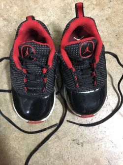 Little boys Jordan sz 6