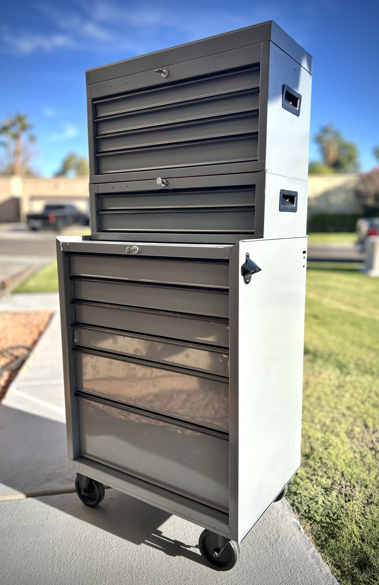12-Drawer Tool Chest – $325