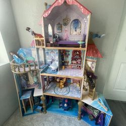 Disney Doll House 