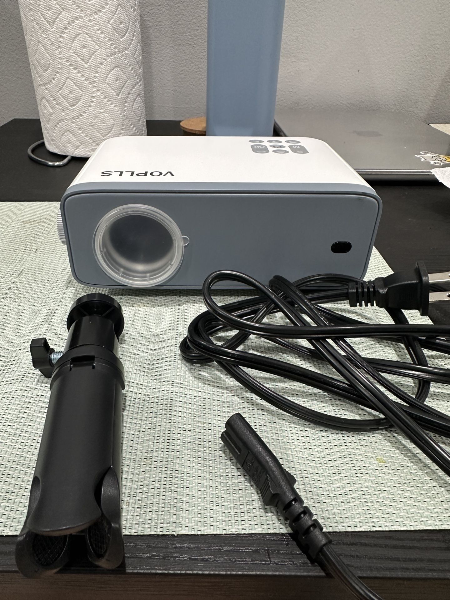 MINI PROJECTOR