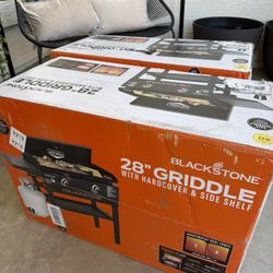 Blackstone 28” 2-Burner Propane Flat Top Griddle w/ Hard Cover