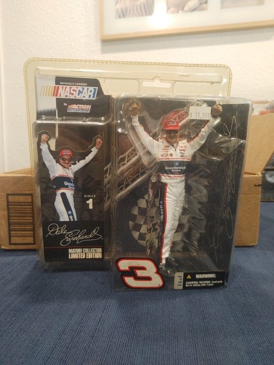 DALE EARNHARDT SR. 2003 McFarlane Series 1 #3 Nascar Limited Edition Figure NIP!