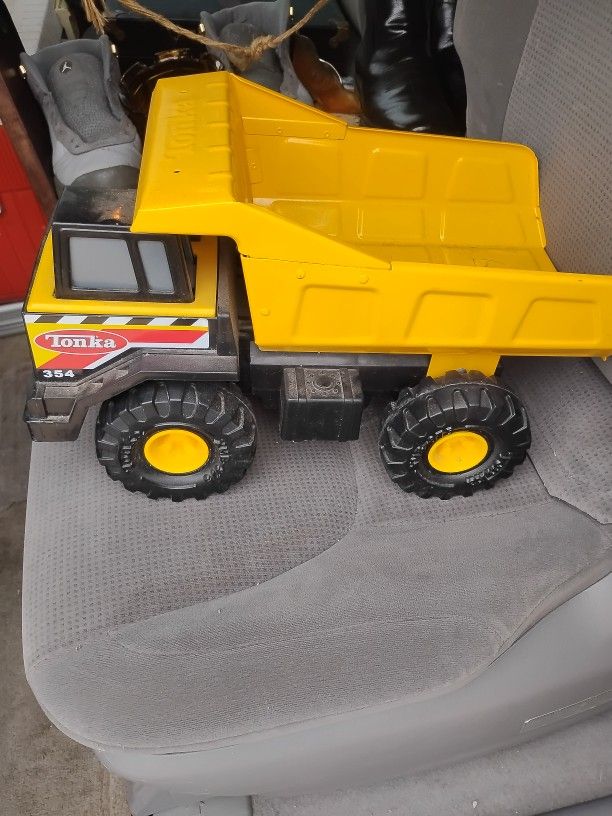 Tonka Dump truck