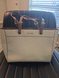MK purse