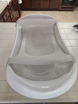 The First Years First Suds Infant To Toddler Baby Bath Tub