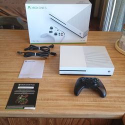 Xbox One S 1tb comes complete with Controller And 1 game Need For Speed