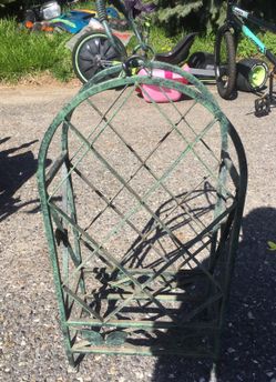 Wine rack $5