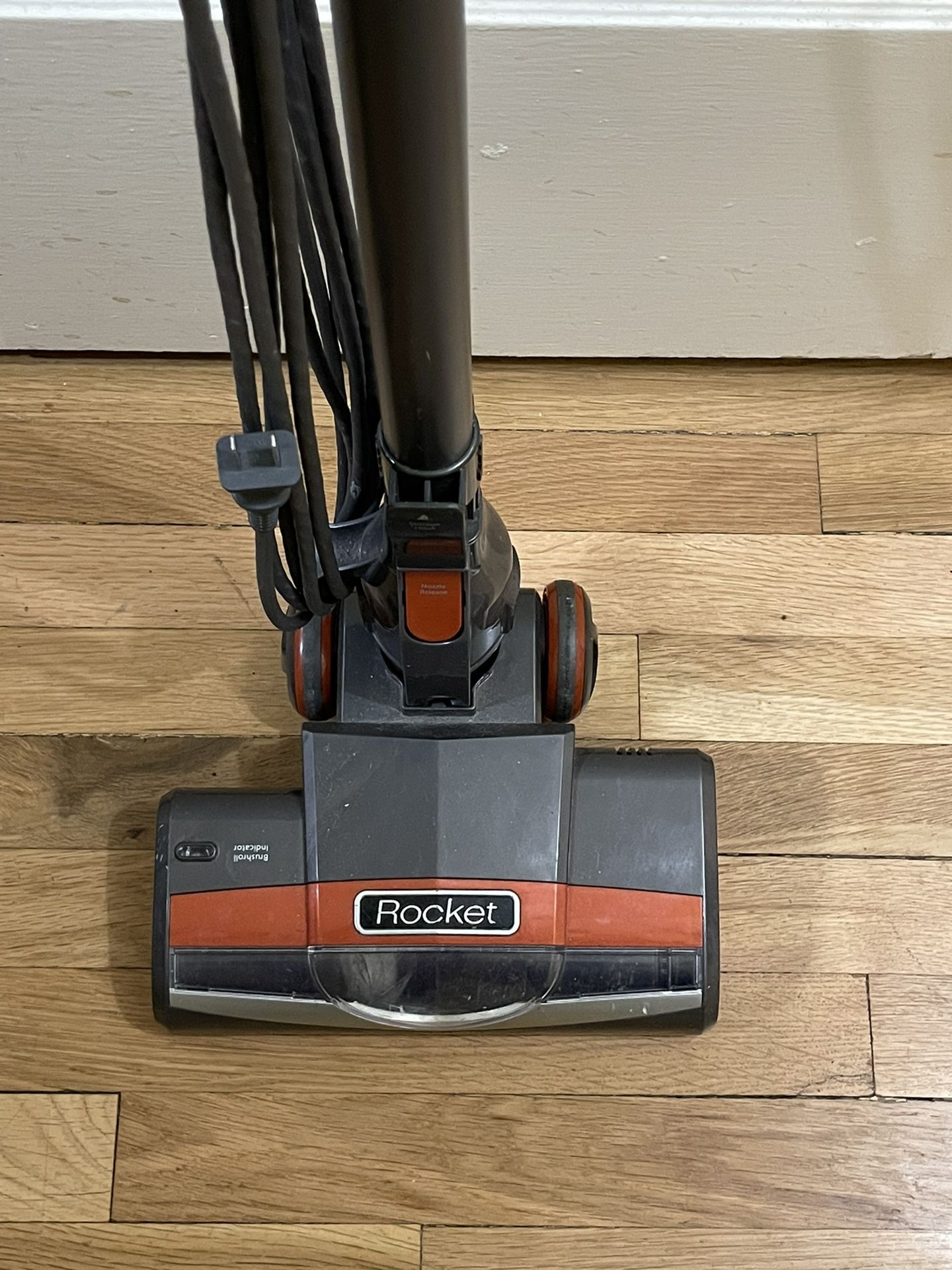 Shark Rocket Slim Bagless Vacuum Cleaner Model HV30126 With, 41 OFF