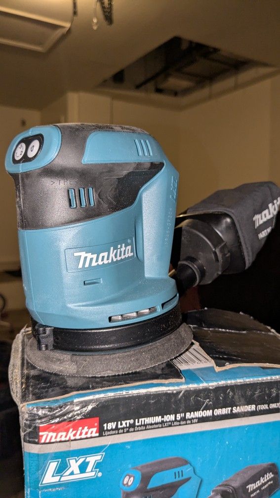 Makita Palm Sander