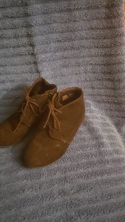 Size 13 little girl shoes