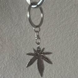 Keychains - Bud Leaf 420 Weed Leaf 