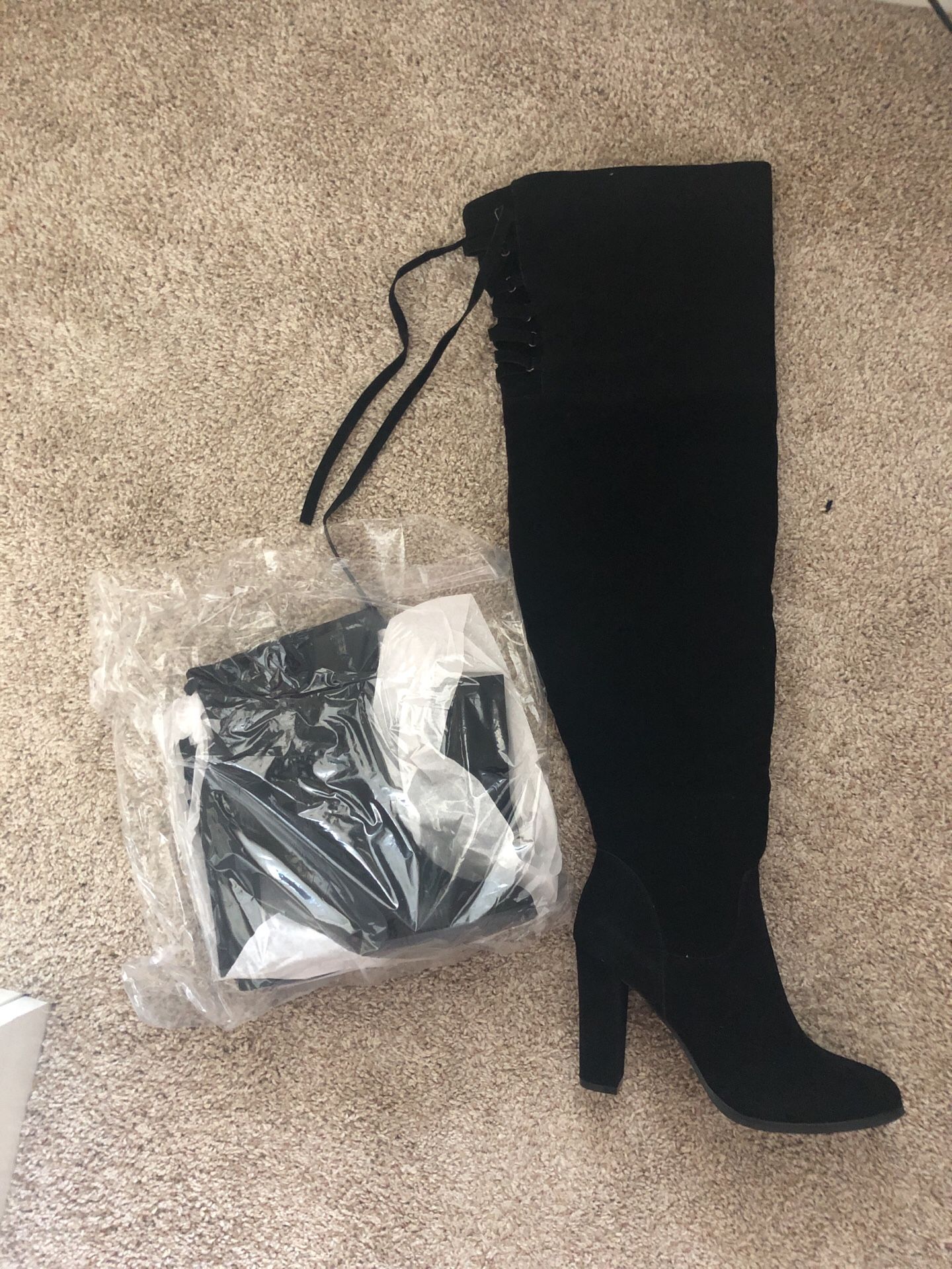 Brand new high-knee boots black size 9 1/2