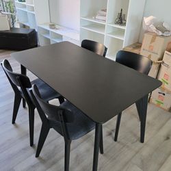 Black Dining Table And Chairs 