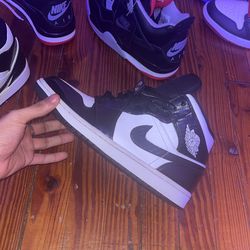 JORDAN 1s Mid Carbon 2021