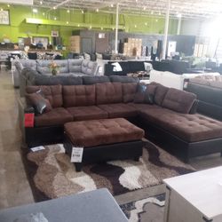 Chocolate And Black Sectional Pillows R Included 