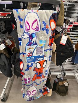 Marvel Spidey and His Amazing Friends Plush Throw