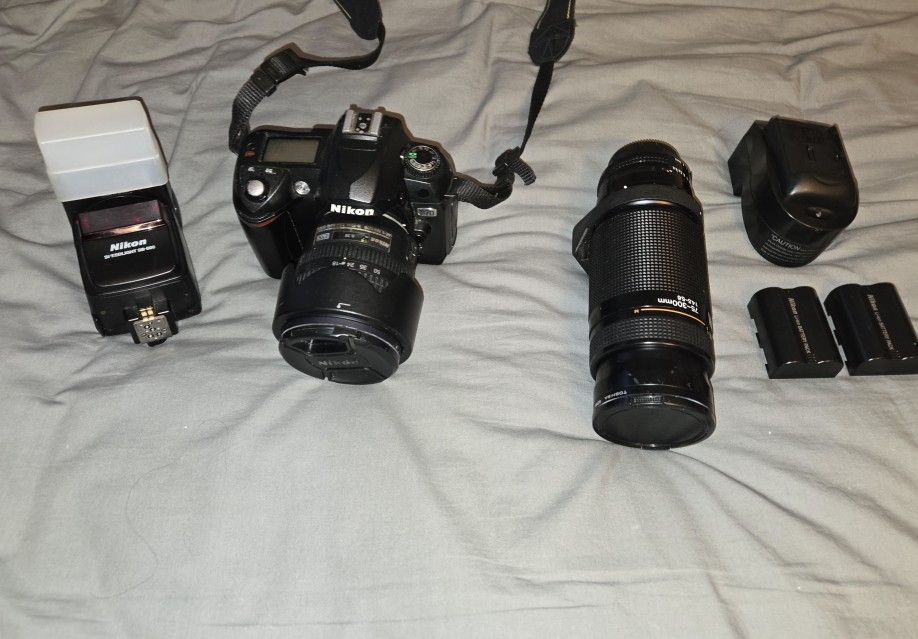 Nikon D70 Camera
