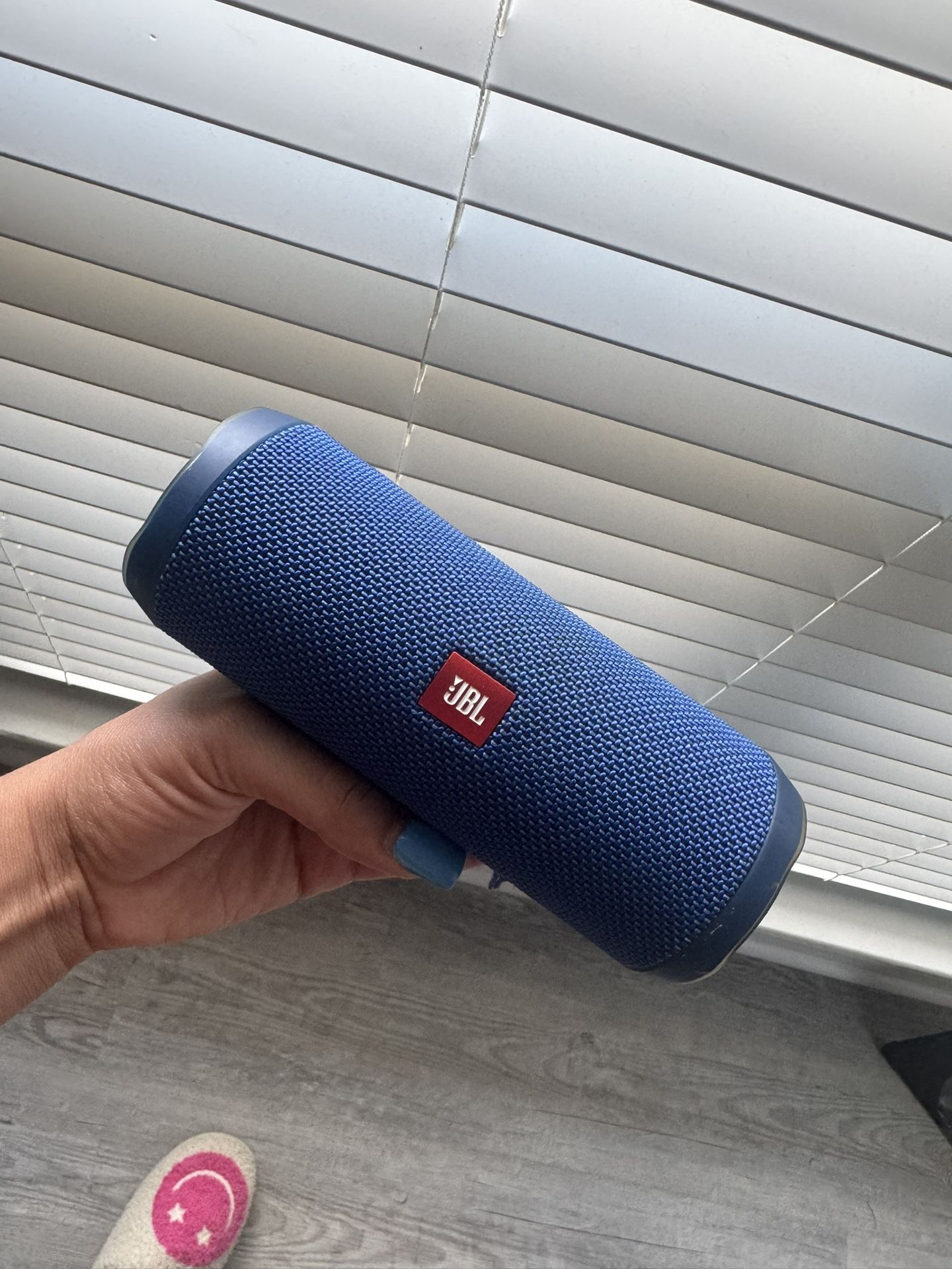 JBL Flip 4 speaker