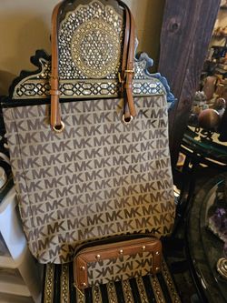 Michael Kors Purse And Wallet 