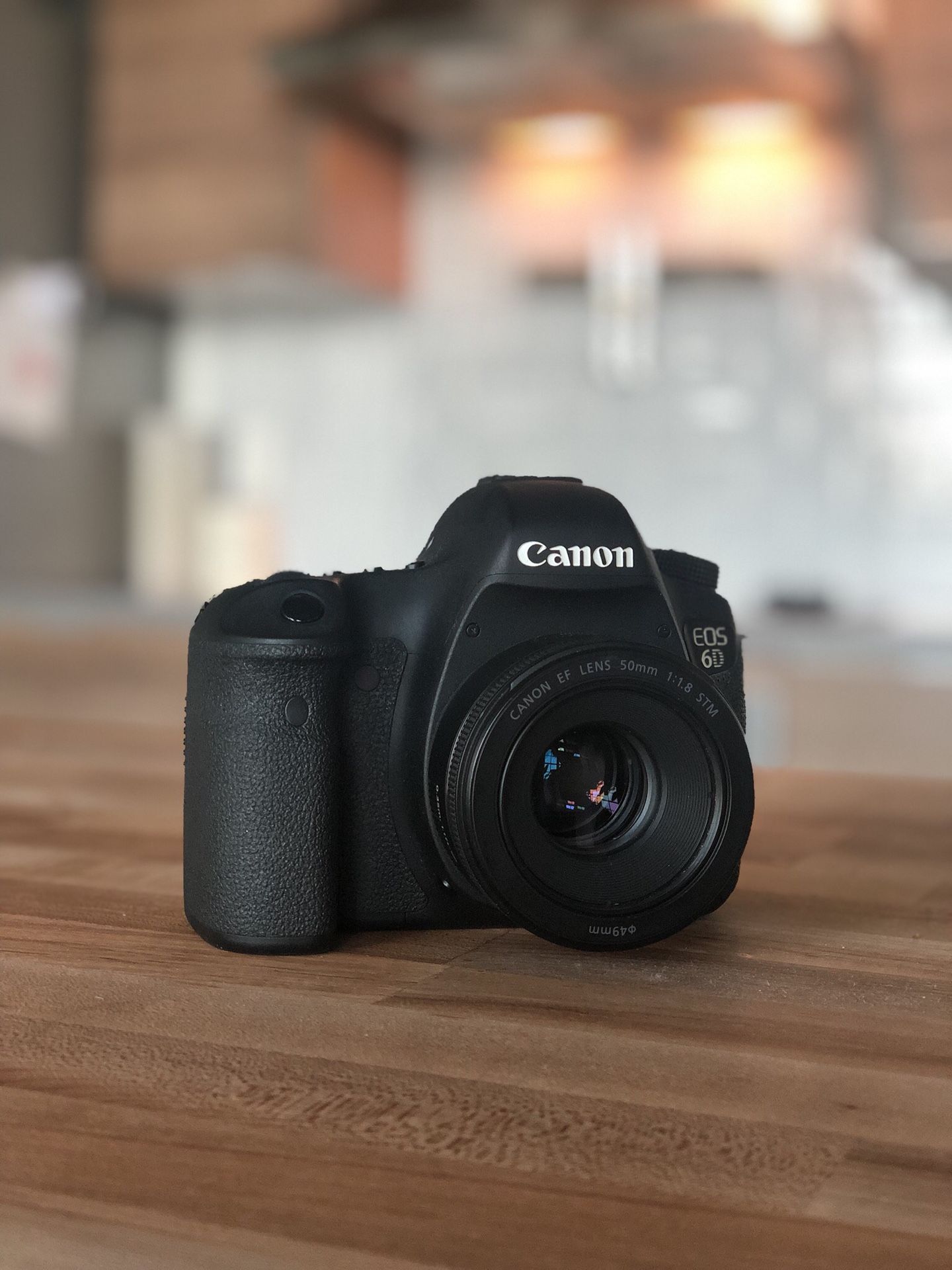 Canon 6D Full Frame DSLR Camera + Free 50mm Lens