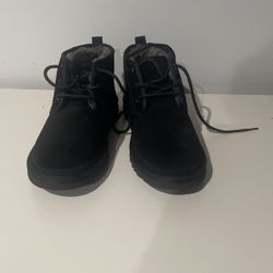 Black Uggs