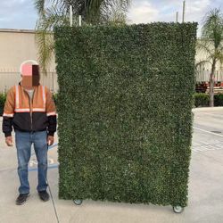 New In Box Set of 12 Sunnyglade 20”x 20” Artificial Boxwood Panels Topiary Hedge Plant Privacy Screen Party Backdrop Outdoor Indoor Garden Fence 