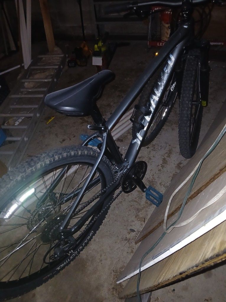 Specialized pitch mountain bike
